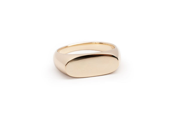 SIGNET 104 | Brass