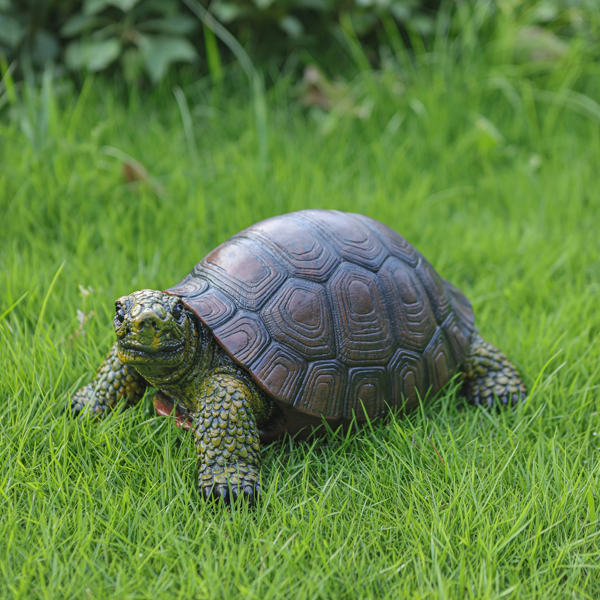 Realistic Ceramic Turtle Statue for Outdoor Garden Decor