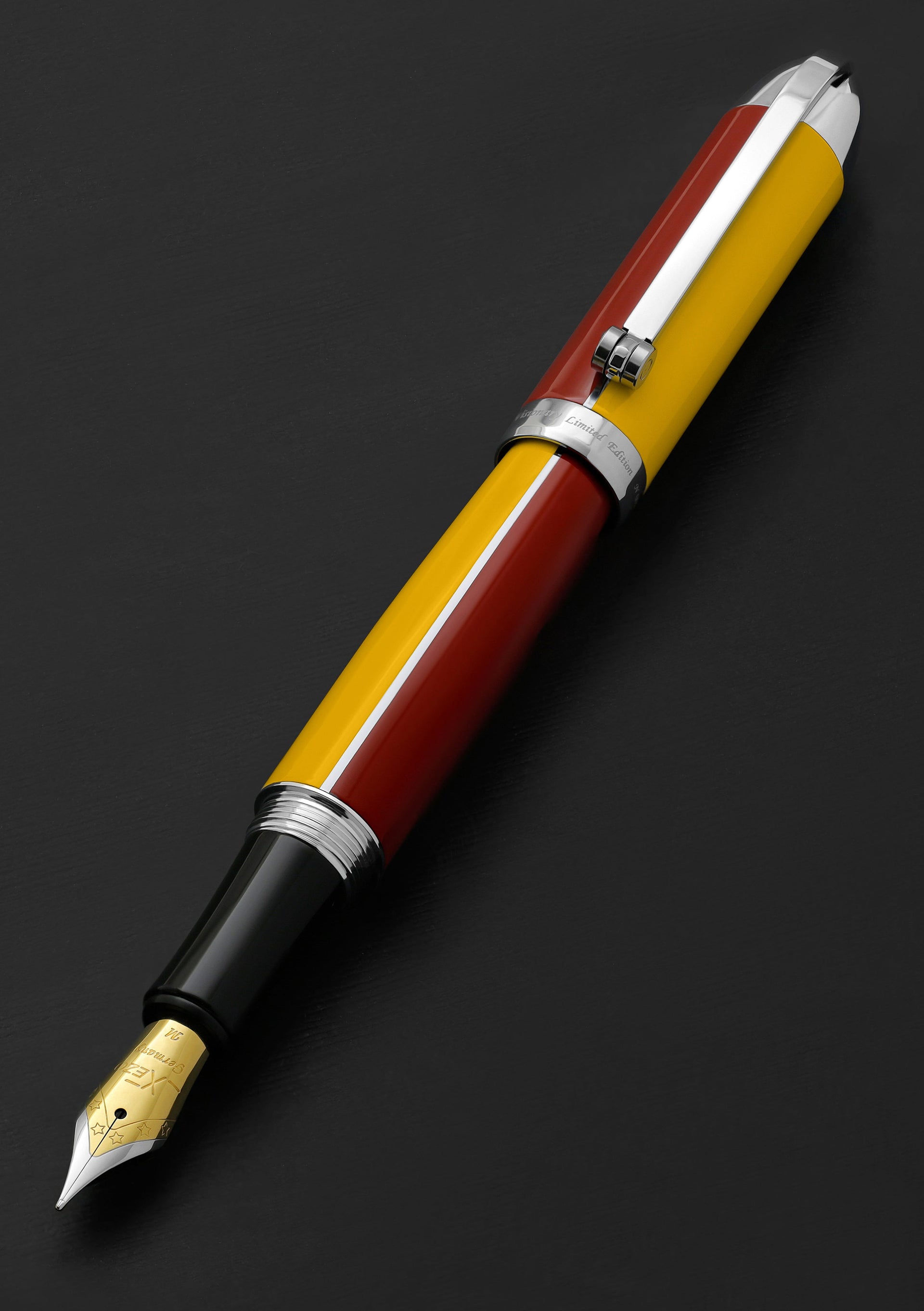 Visionary® Brass & Aluminum Enameled Fountain Pen (Medium Nib) - Aspen Gold / Red