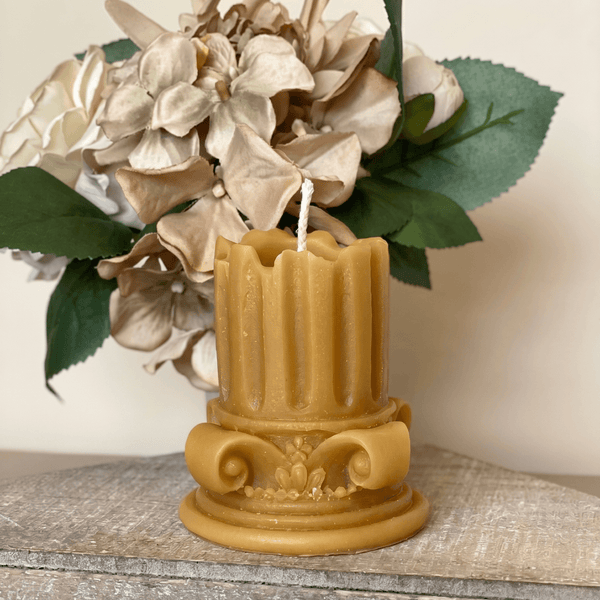 Romano Pillar Sculpture Candle – Hand-Poured Soy Wax | Ivory & Brown