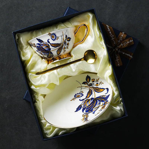 Retro Ceramic Gold-rimmed Coffee Mugs European Bone China Coffee Cups and Saucers Set Light Luxury Tea Cups Gift