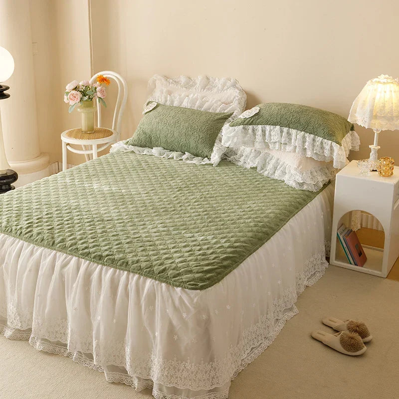 Velvet Lace Ruffles Bedding Set