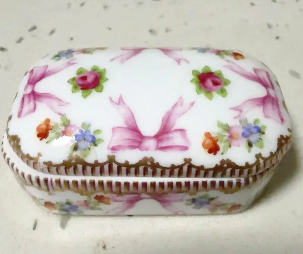 Resin Flower Jewelry Storage Box Vase Flower Basket  Jewelry Case Storage Jewelry Organizer Display Home Decor Ornament