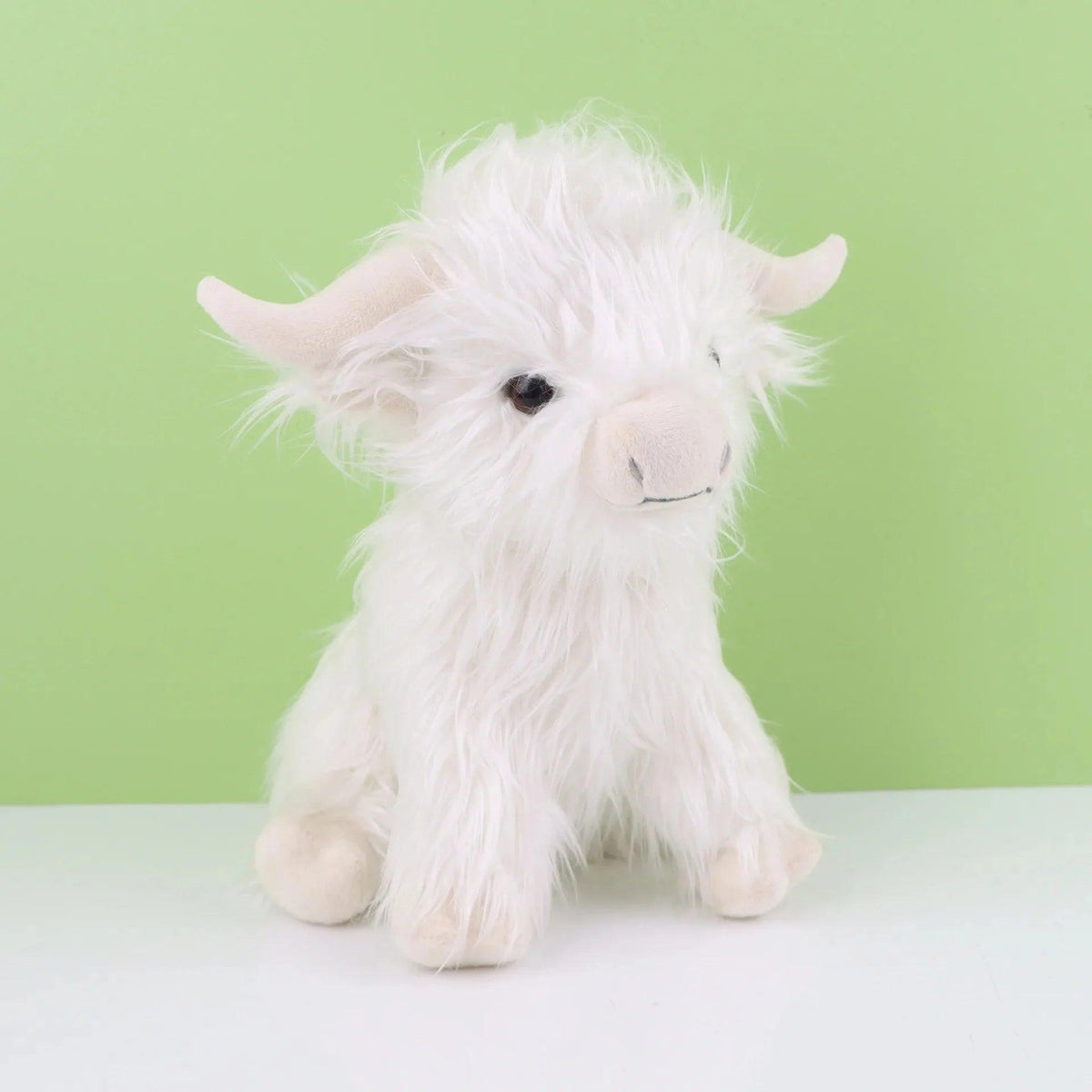 Highland Cow Plush Toy - Adorable Realistic Stuffed Animal with Long Fluffy Hair, Soft Cuddly Gift for Kids, Children & Collecto