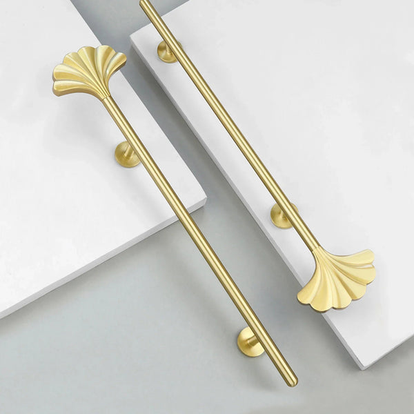 1PC Solid Brass Ginkgo Leaf Handle – Elegant Gold Furniture Knob for Cabinets, Wardrobes, and Cupboards Dlight Decor