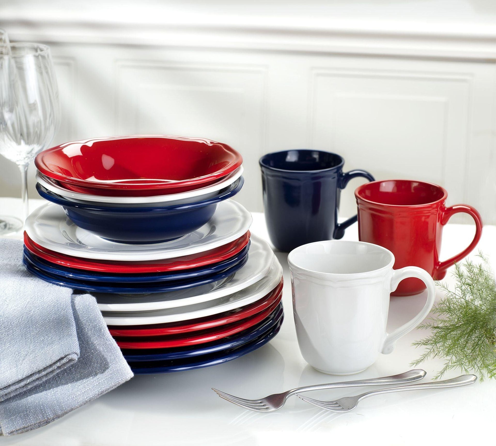 Siena 16 Piece Stoneware Dinnerware Set, Service for 4