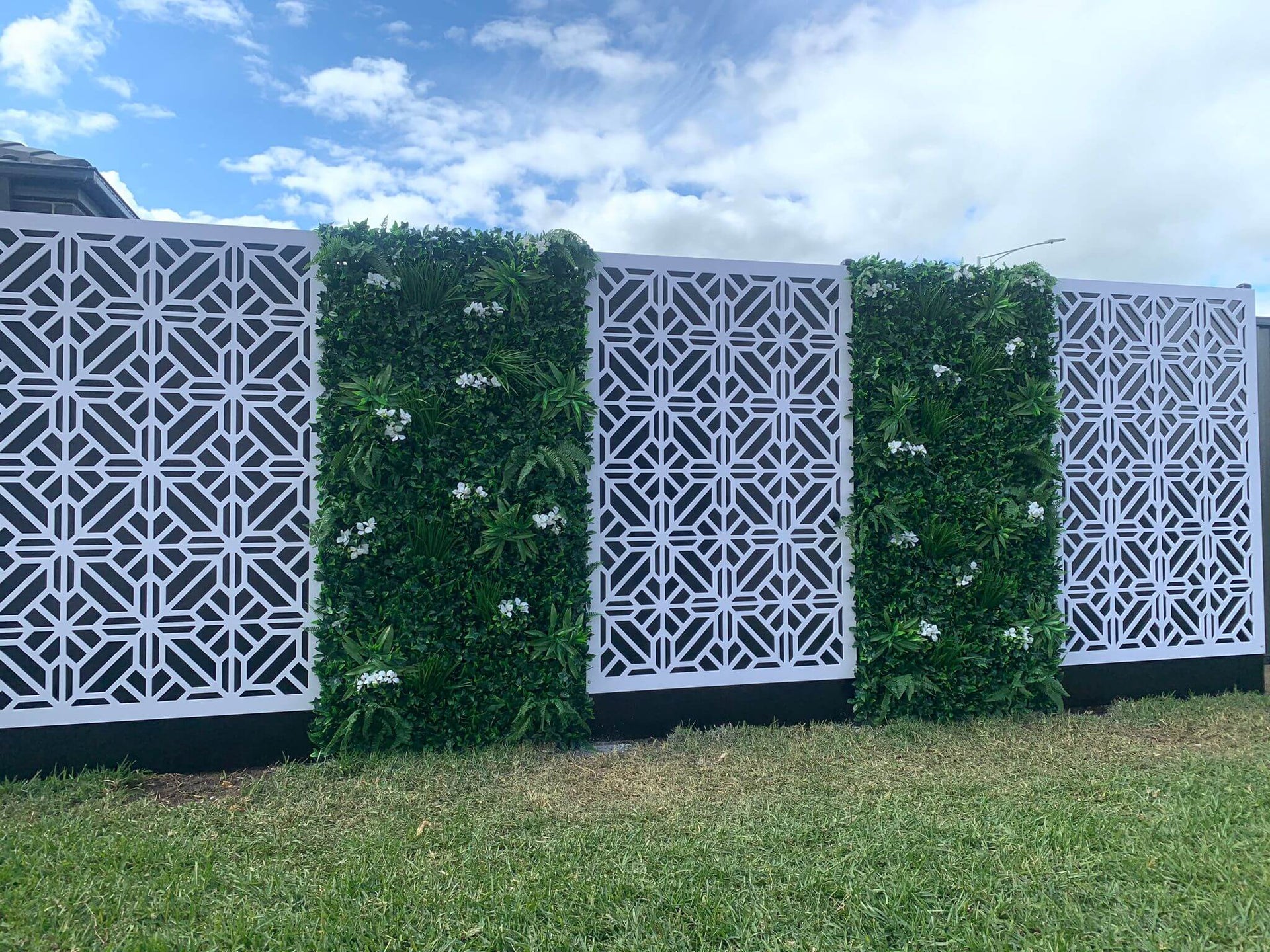 Snowy White Artificial Vertical Garden Green Wall Panel 40×40in 11 SQ FT – UV Resistant – Commercial Grade