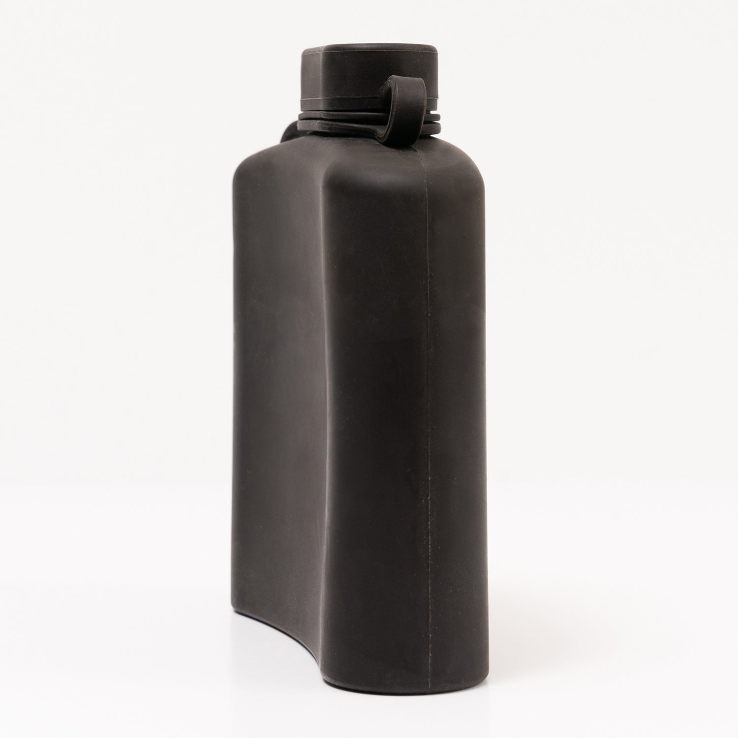Signature Silicone Hip Flask 8Floz Secret Swig®