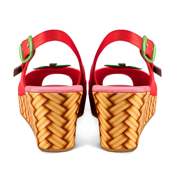 Chocolaticas® Strawbella Women's Sandal