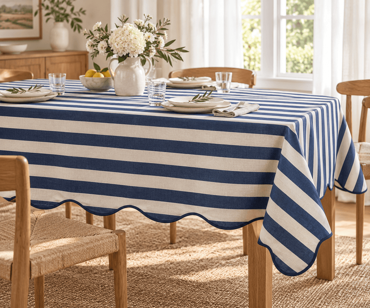 Scalloped Edge Tablecloth - Striped