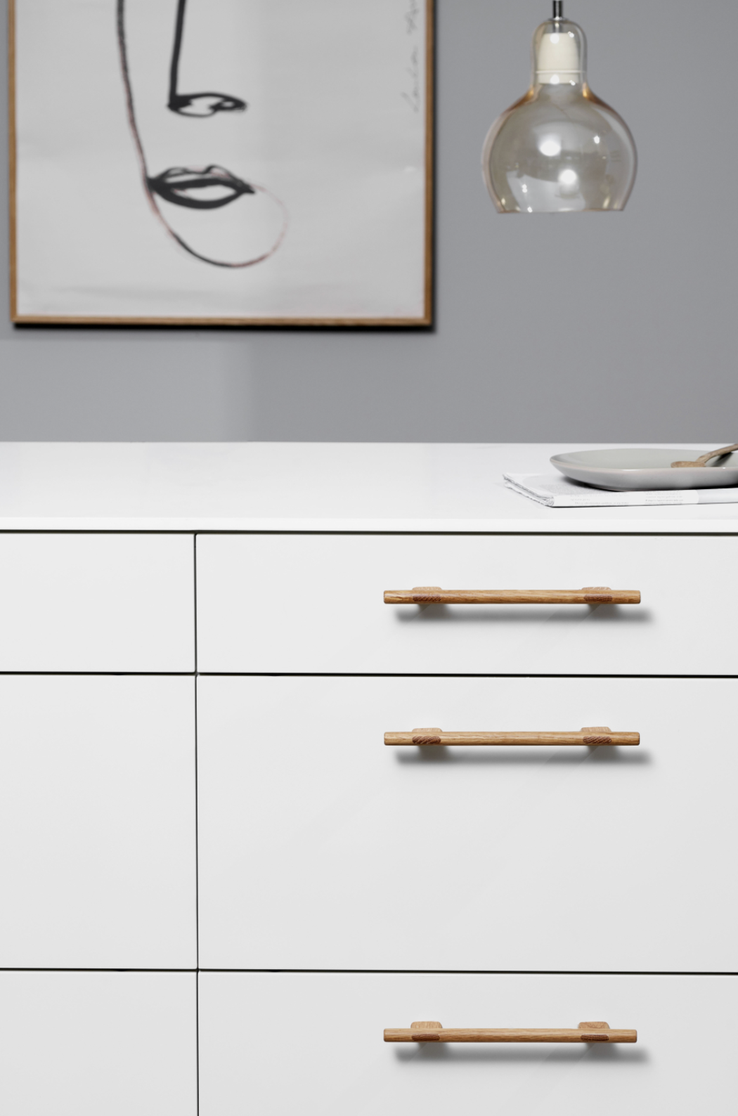 Lacquered Oak 