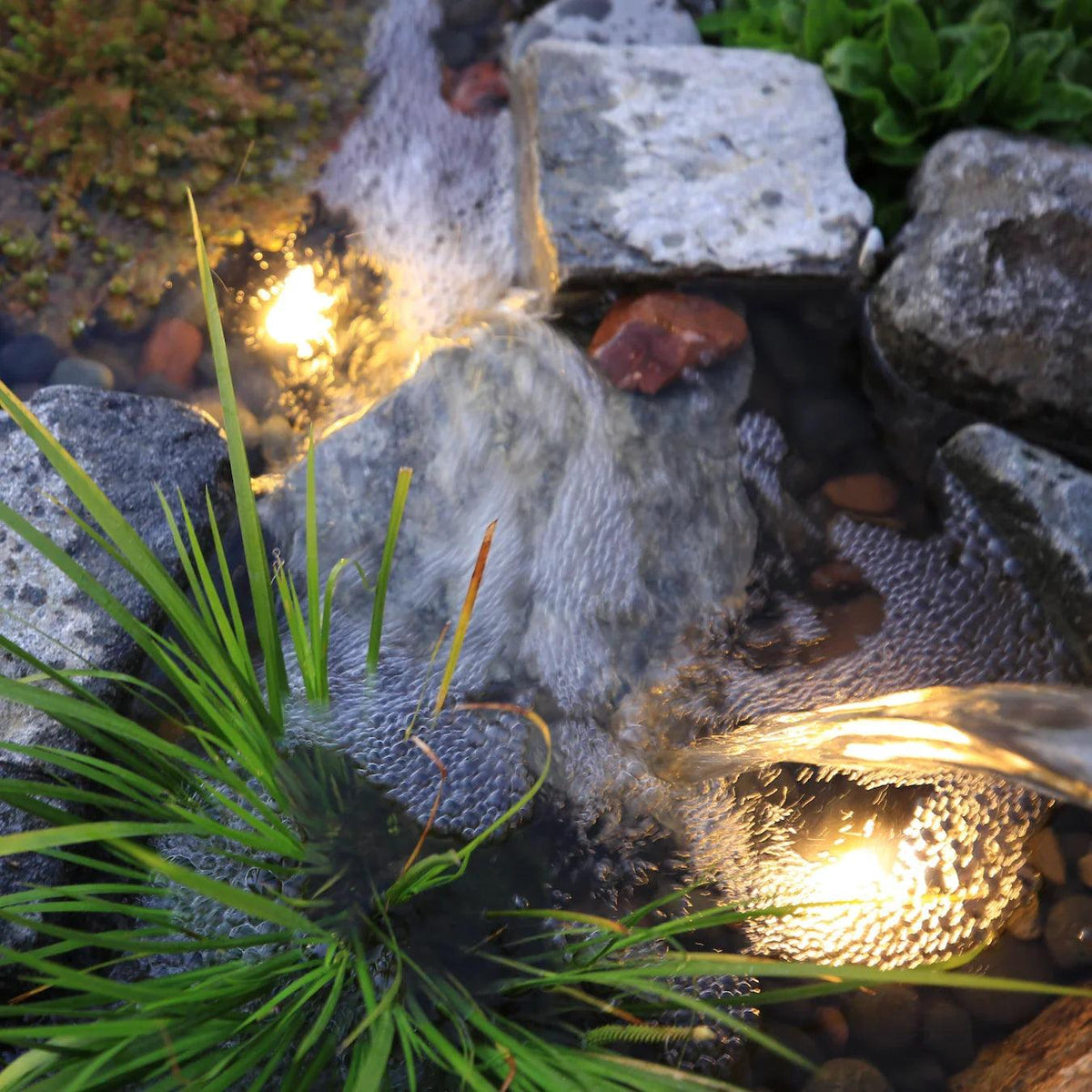 ULB01 12V Low Voltage Underwater Brass LED Fountain Pond Lighting MR16 Socket