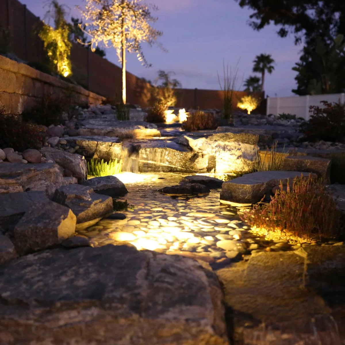 ULB01 12V Low Voltage Underwater Brass LED Fountain Pond Lighting MR16 Socket