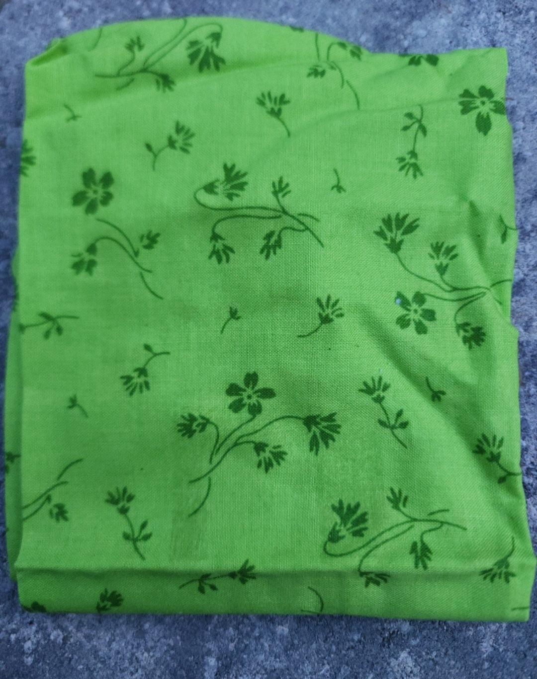 Bright Green Floral Fabric Quarter (18