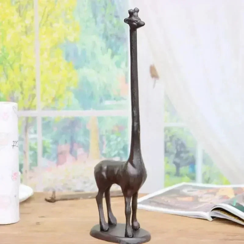 Vertical Giraffe Tissue Holders European Style Creative Cast Iron Handicraft Roll Paper Holder Kitchen Paper Home Storage Rack Gifts for You 'n Me