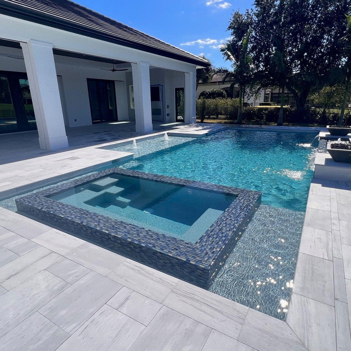 Solto White Tumbled Marble Pavers 16