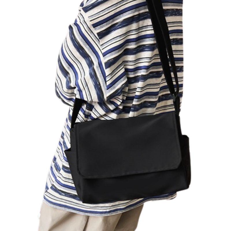 Simple Minimalist Messenger Bag