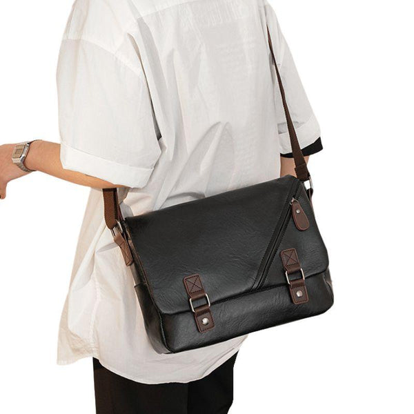 Small Classic Messenger Bag