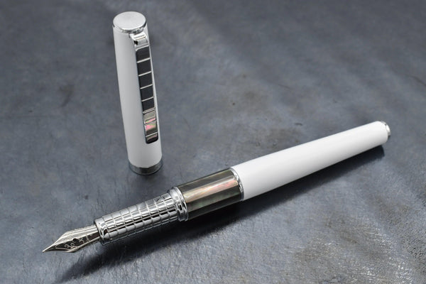 Xezo Speedmaster™ Tahitian Black Pearl White Fine Fountain Pen - Gifts for You 'n Me