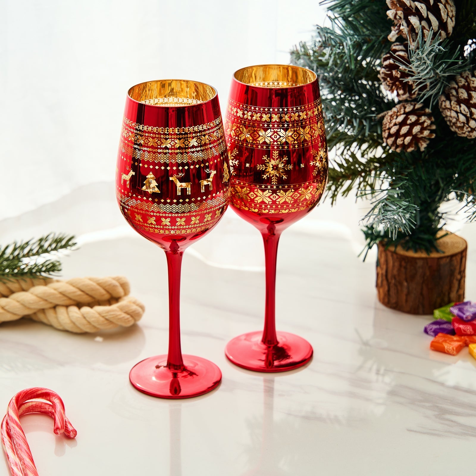 Crystal Christmas Tree Wine & Water Glasses - Set of 2 - Holiday Themed Red & Gold Etched Winter Snow Wonderland Frosted Glass, Perfect Seasonal Parties, Gifts Him & Her Trees Décor - Stemmed Tree
