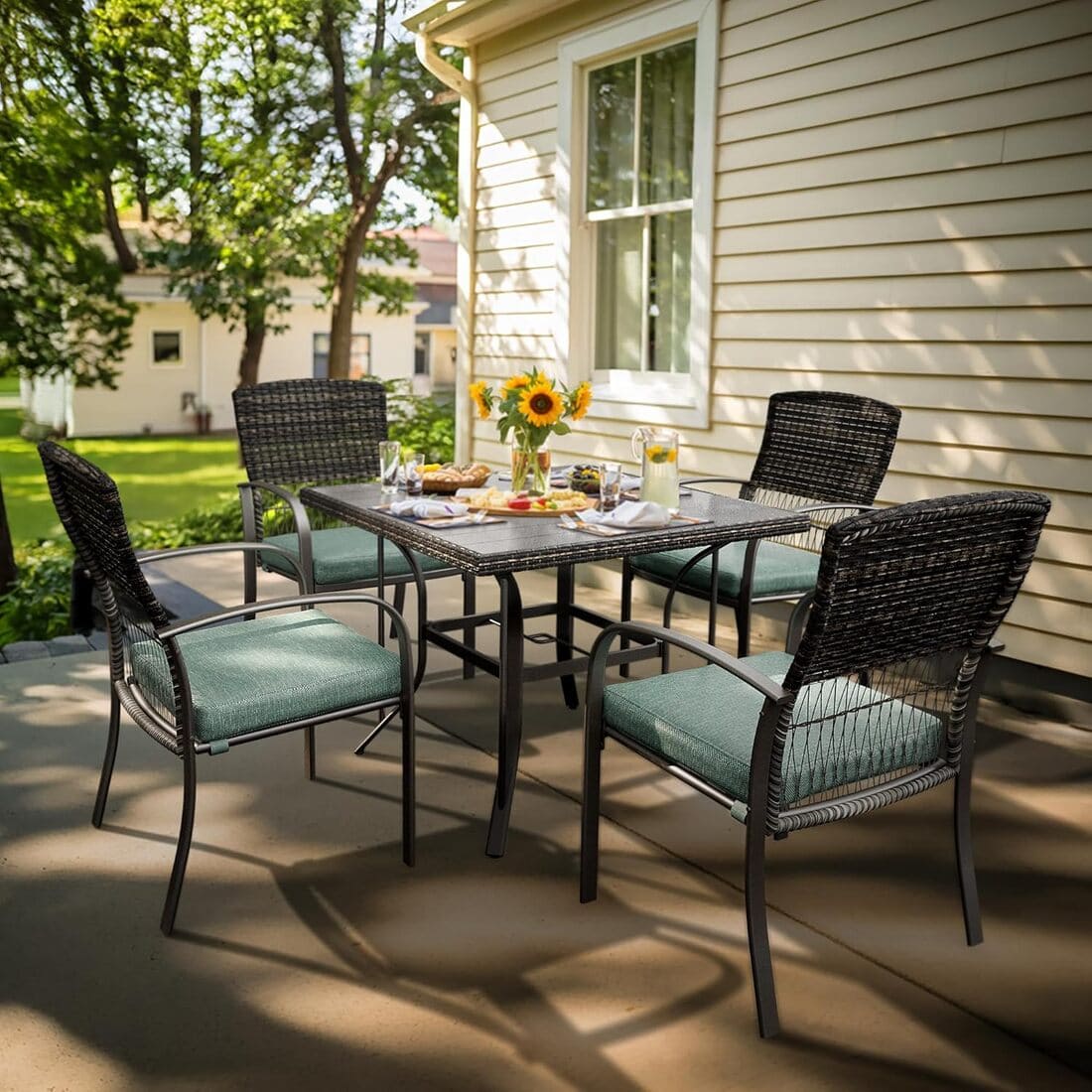 Pamapic Outdoor Dining Sets for 4 with Iron Frame &  Rattan Backrest