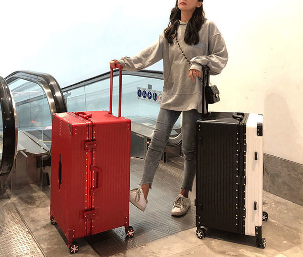 The Bats™ Pro Suitcase