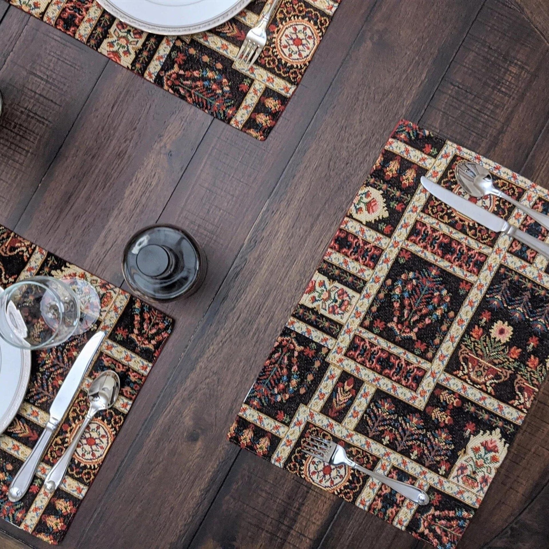 DaDalogy Bedding Set of 4-Pieces Dark Noir Mughal Floral Botanical Vintage Fleur Tapestry Placemats 13” x 19” (18197)