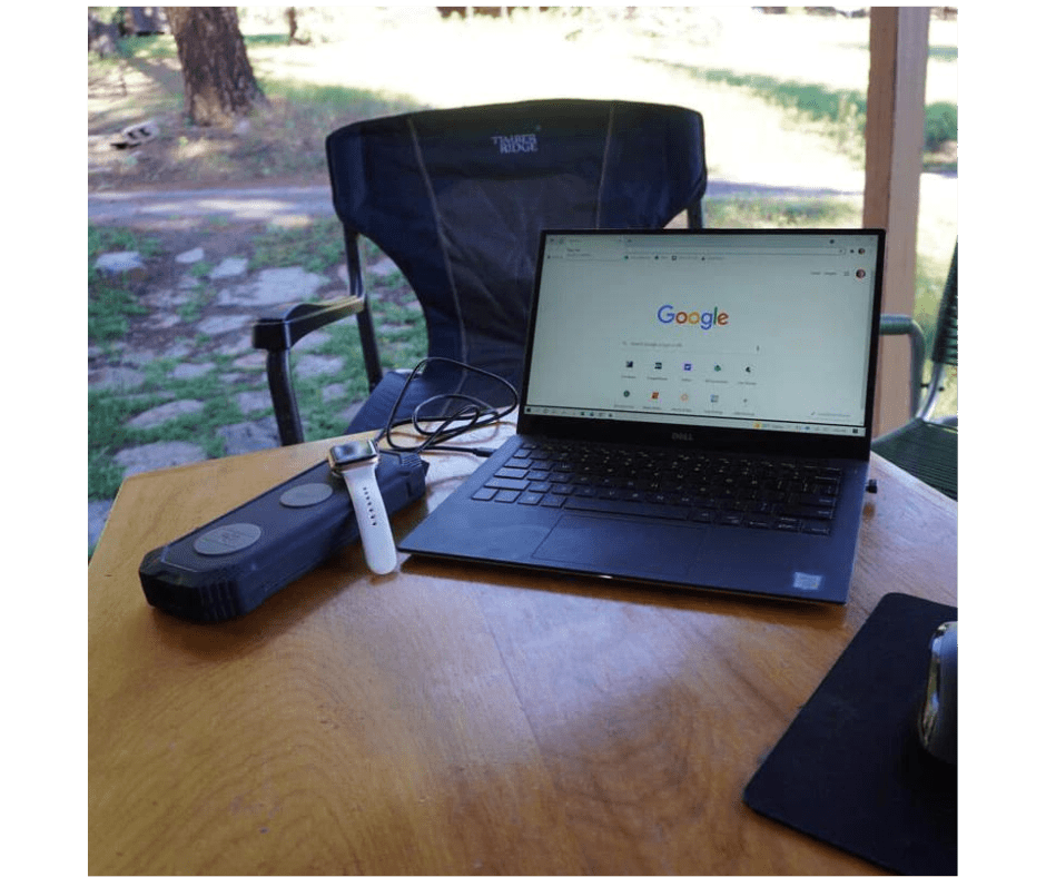 Lion Energy Eclipse Mag - 99.9Wh Wireless Charger (Phone, Ear Buds, Watch)