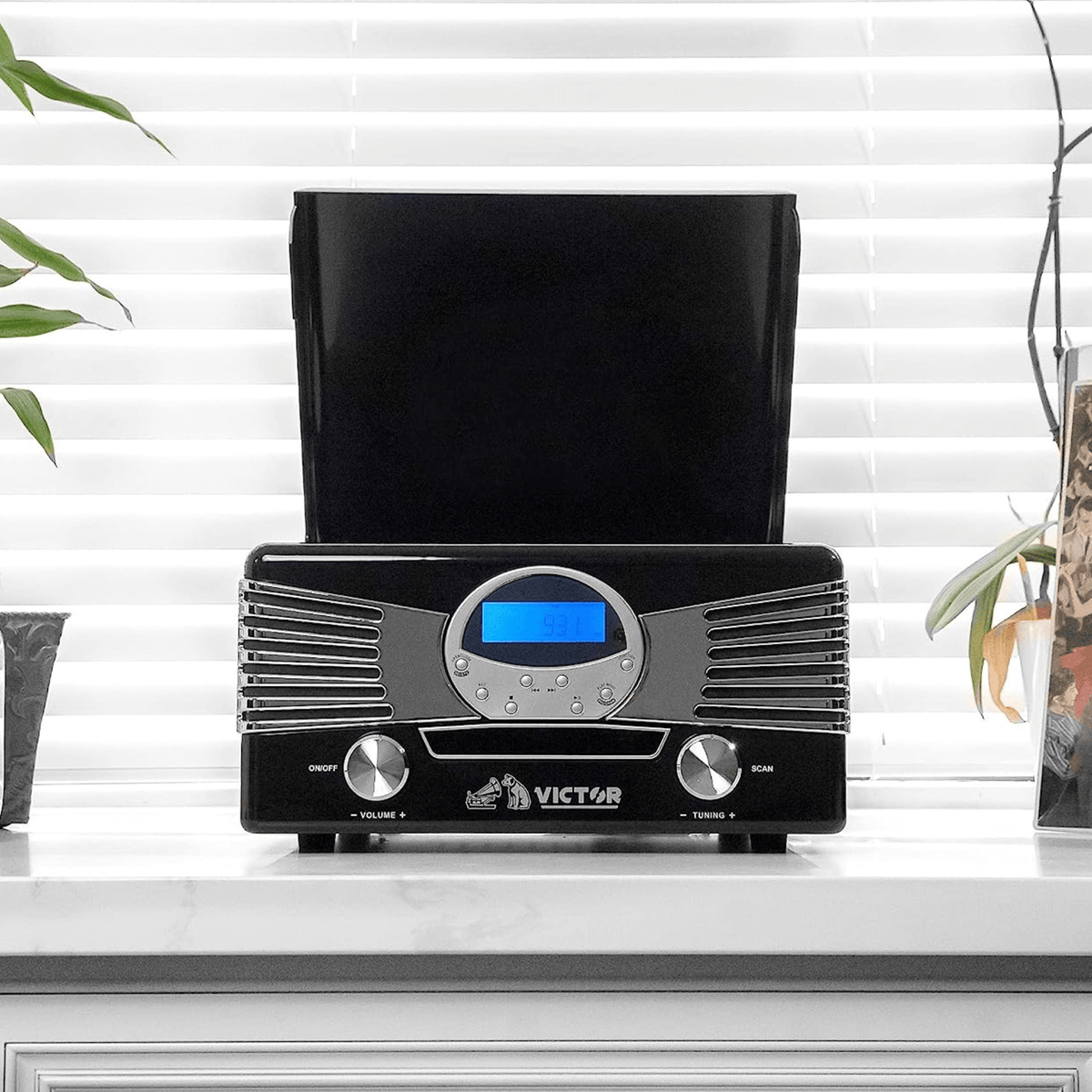 Victor Diner 7-in-1 Turntable Music Center with CD & MP3 Player and Bluetooth Function