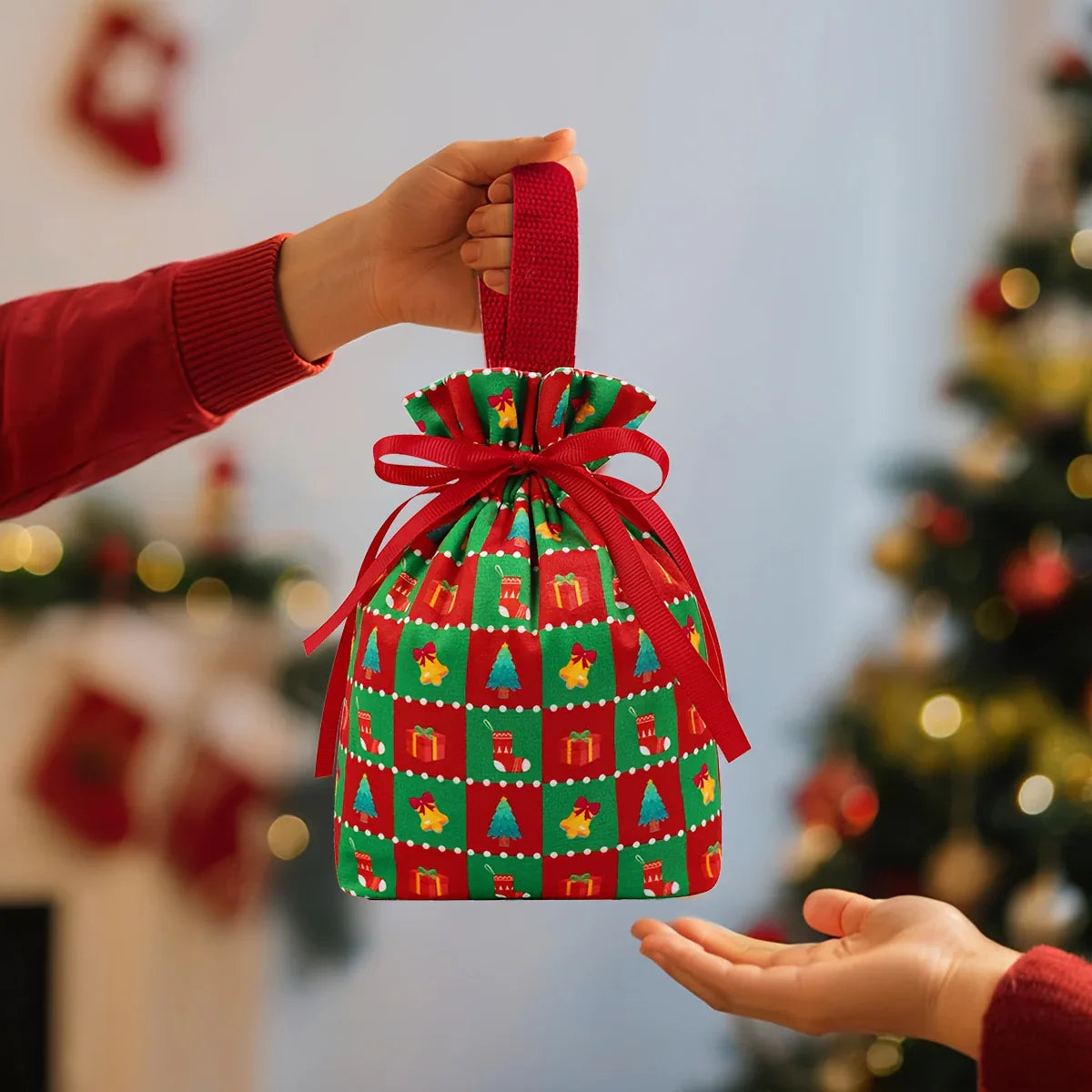 Velvet Gift Bags with Drawstring Closure 10-Pack Red Green Golden White Black