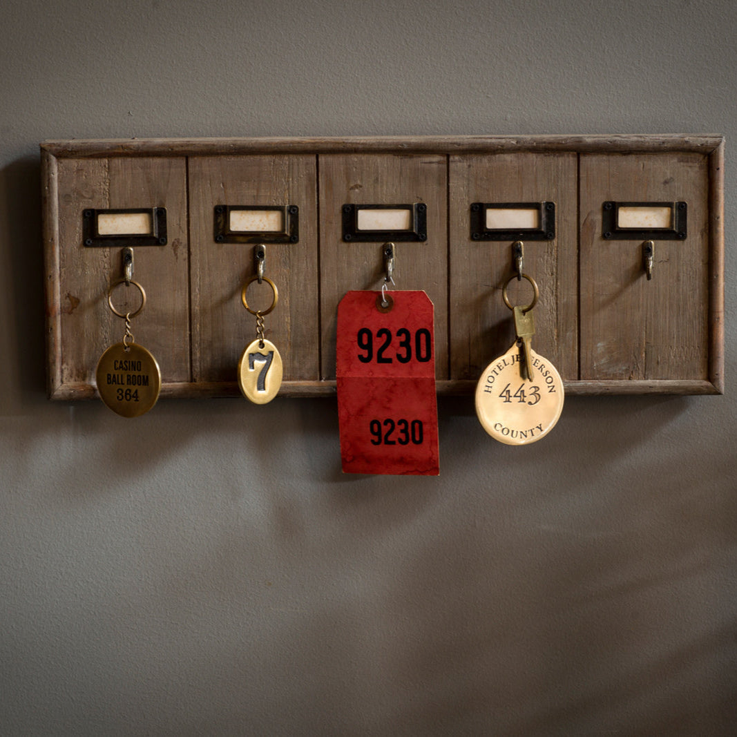 Wooden 5-Key Rack