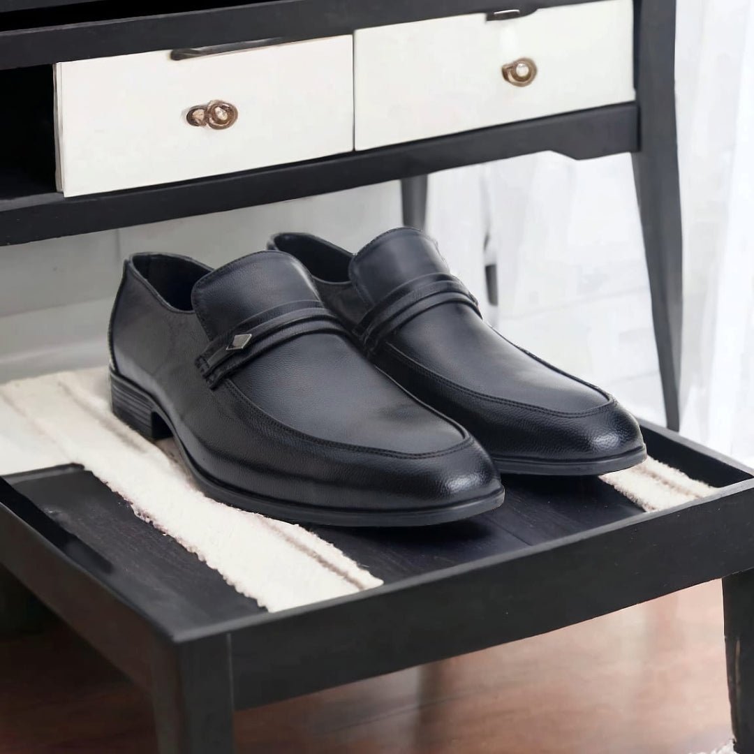 Iconyo -  Classic Black Leather Loafers for Men (signature)