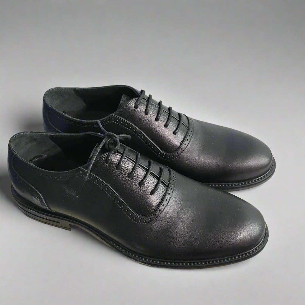 Hyndaza - men's Leather oxford dress shoes with pebbled detailing (signature)