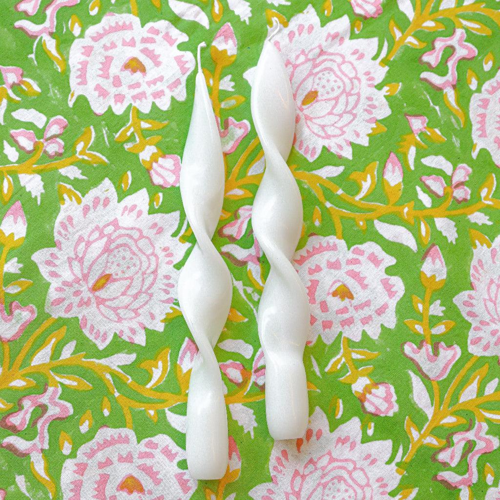 White Cotton Swirl Candles – Pack of 2