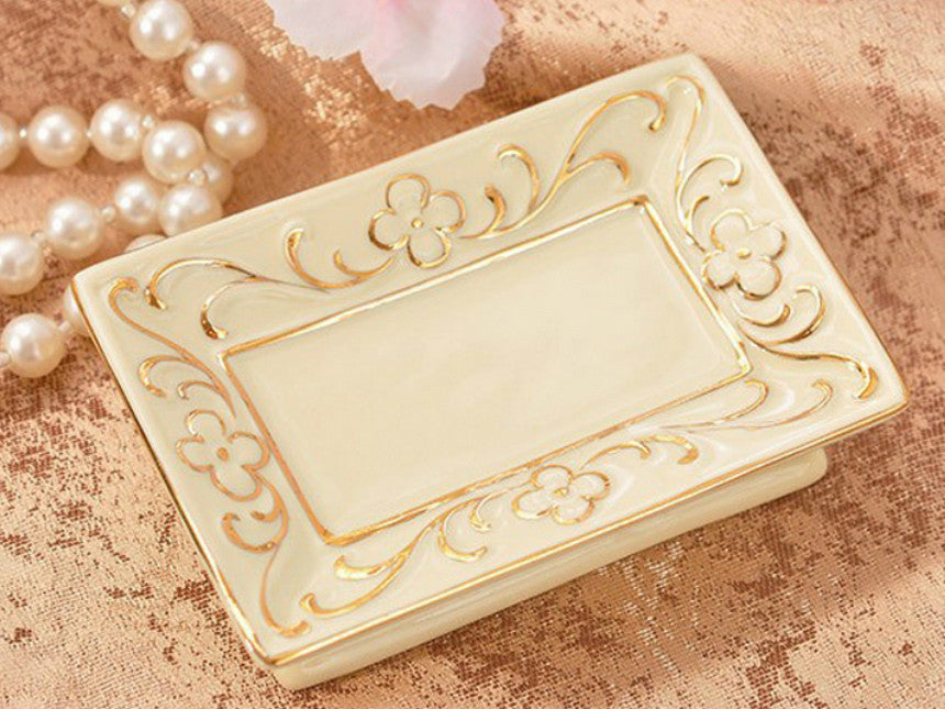 5 Piece Porcelain Bathroom Set - Cream and Gold