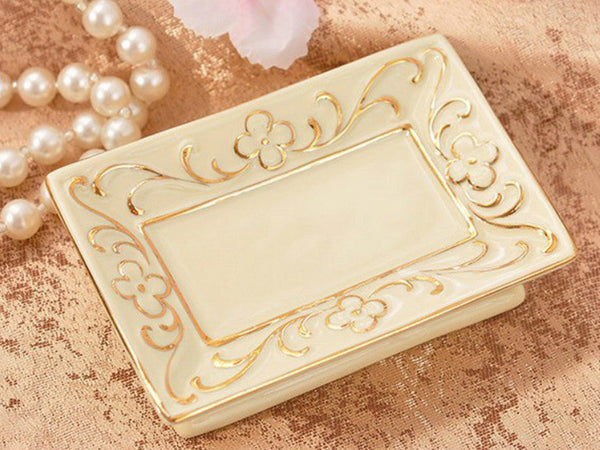 5 Piece Porcelain Bathroom Set - Cream and Gold