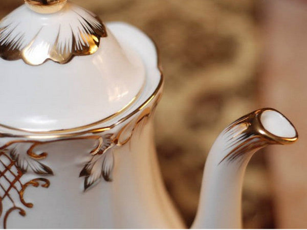 Classic 10 Piece Fine Porcelain Floral Tea Set