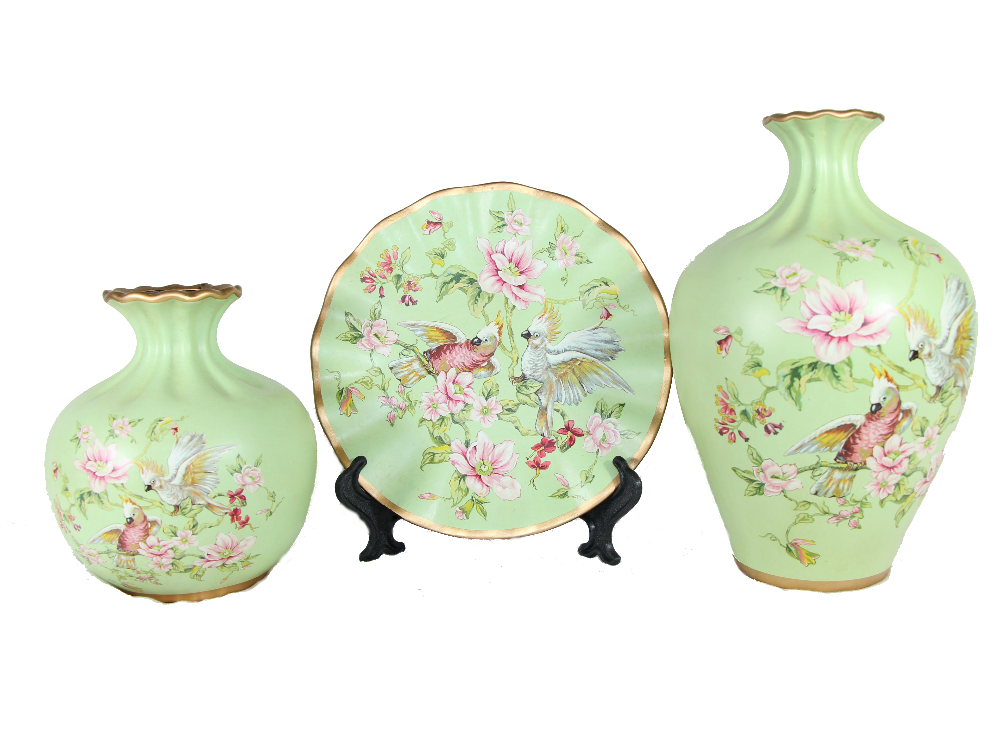 Cockatoo Meadow 3-Piece Ceramic Vase Set – Elegant Jade Green Ceramic Vases with Hand-Painted Cockatoo and Floral Design