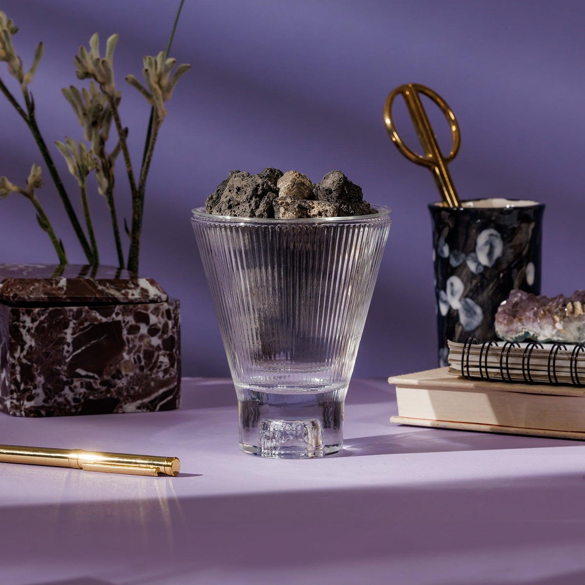 ZAI Lava Rock Diffuser - Fig & Flowers