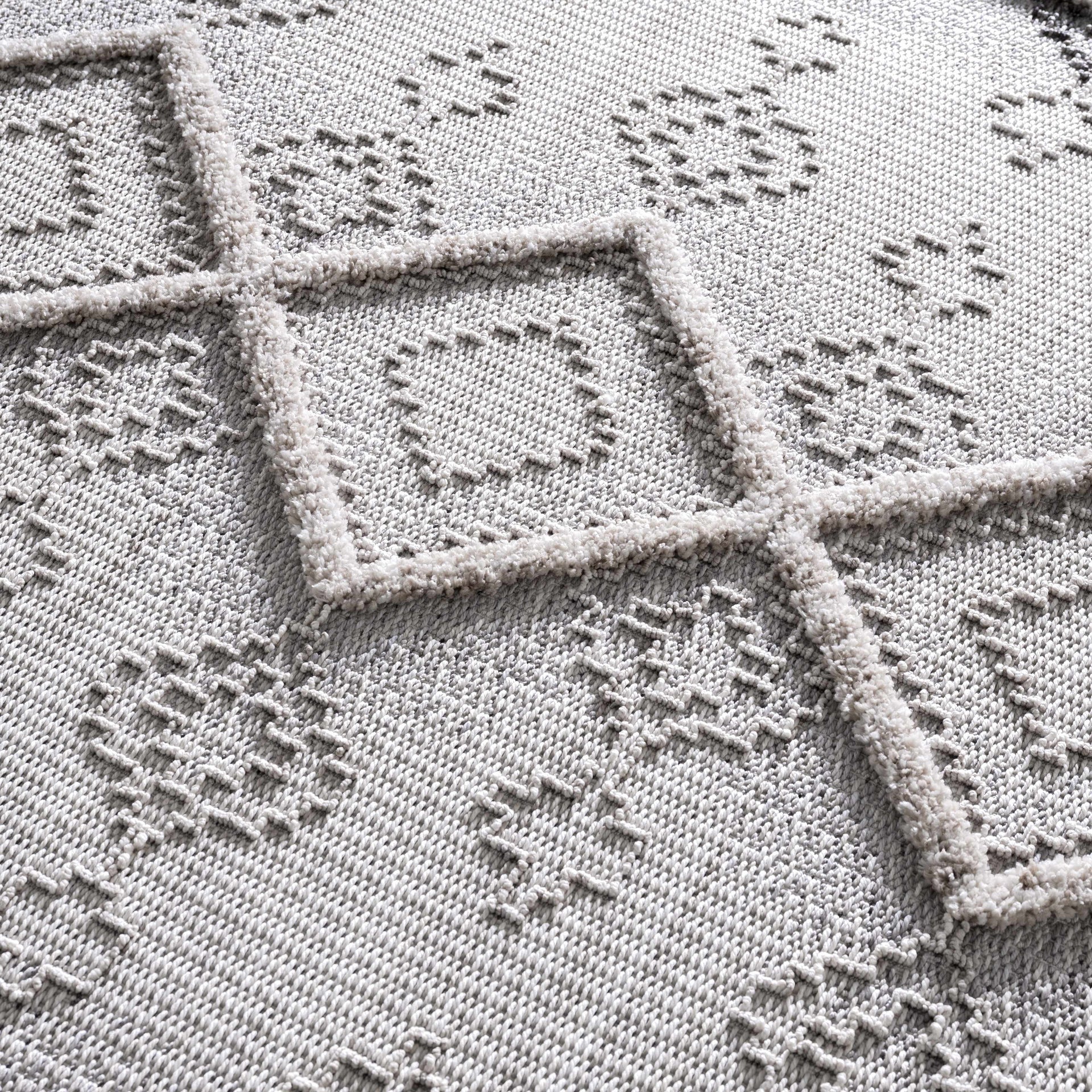 Amaga High-Low Rustic Rug