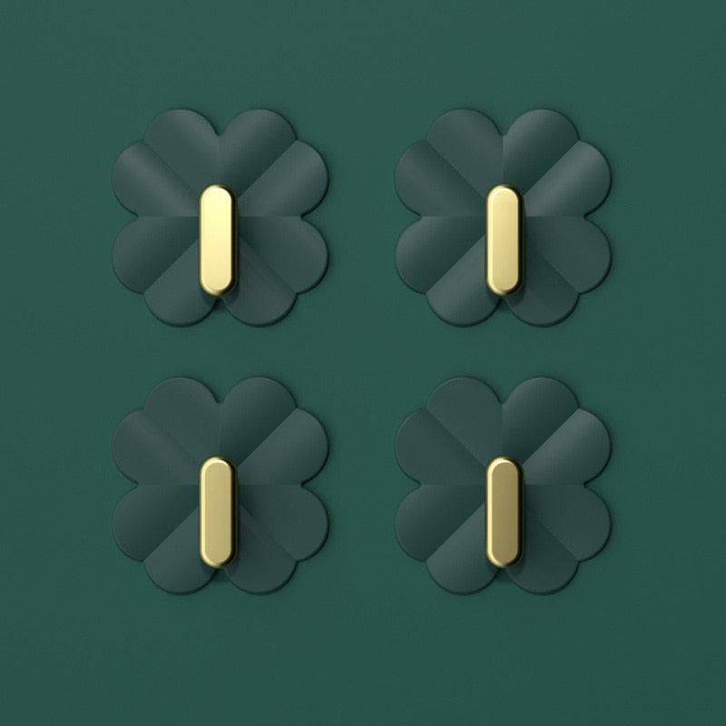 A Box of 4 Four-leaf Clover Hooks Punch-free Strong Sticky Bathroom Hook Light Luxury Household Wall Nail-free Key Storage Hook Cute Plastic Hooks Self-Adhesive Suitable Wall Bracket Self-Adhesive Hook Strong Adhesive Hanging on the Wall