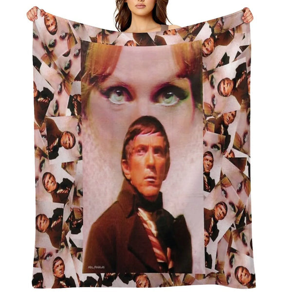 Dark Shadows - Barnabas Collins And Angélique Bouchard Throw Blanket