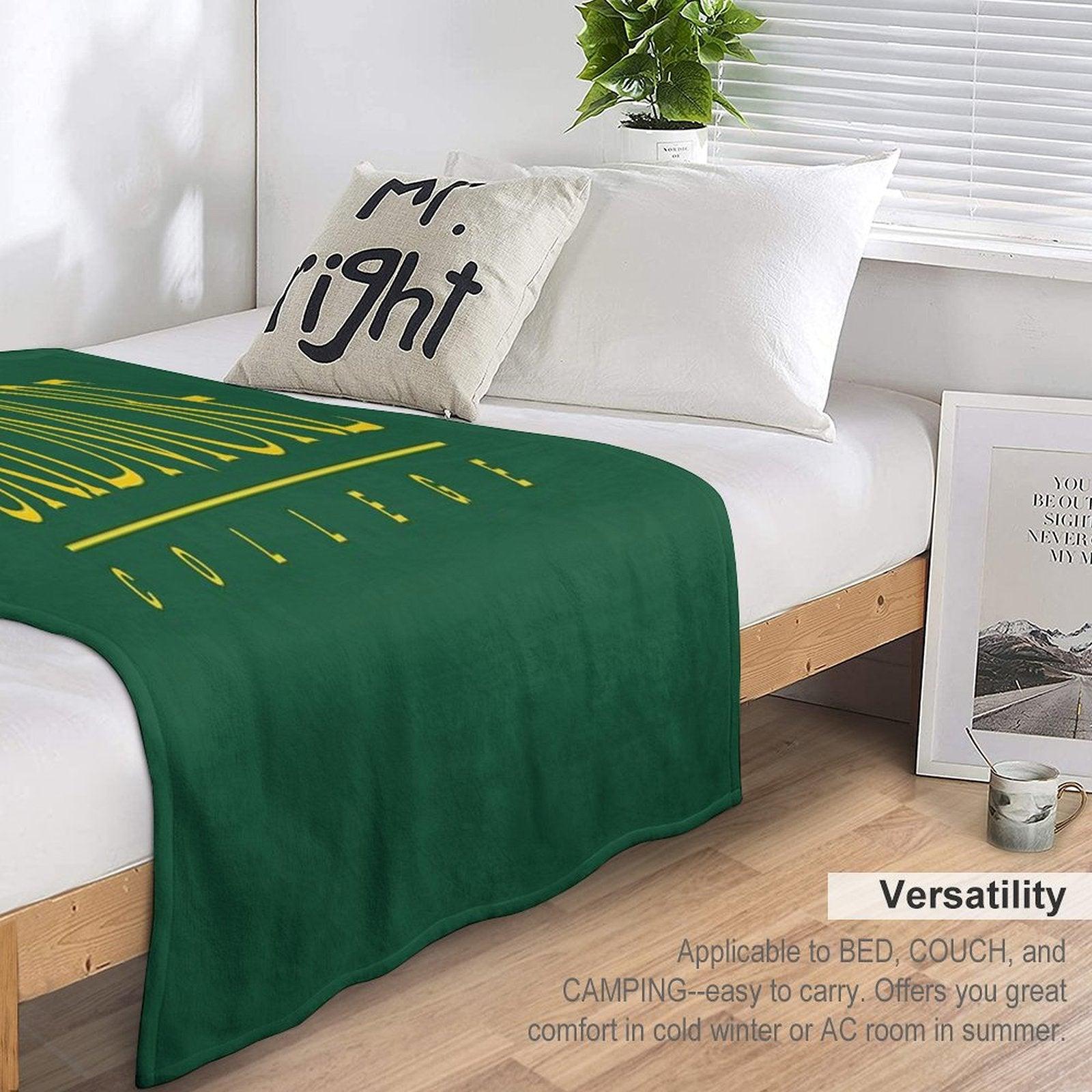 Skidmore College Throw Blanket