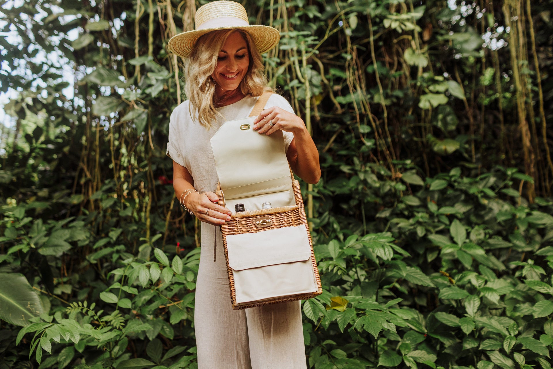 Corsica Wine & Cheese Picnic Basket