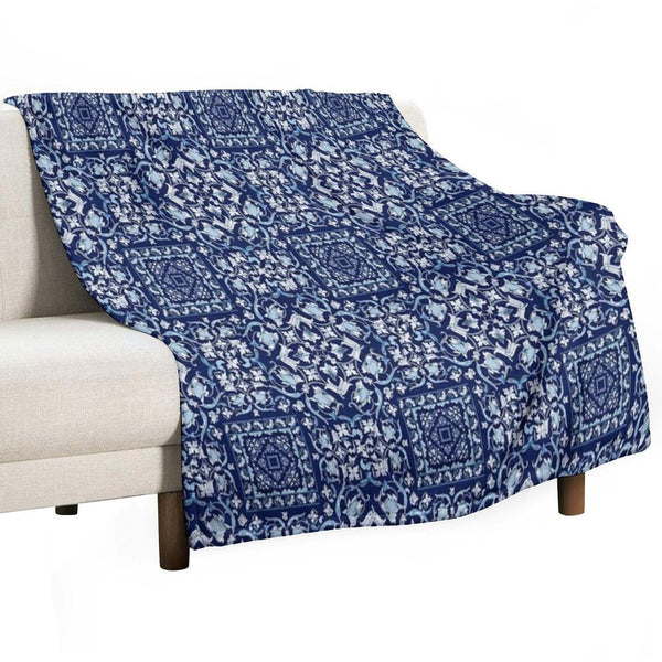Vintage Flowerpattern Sustainable Throw Blanket