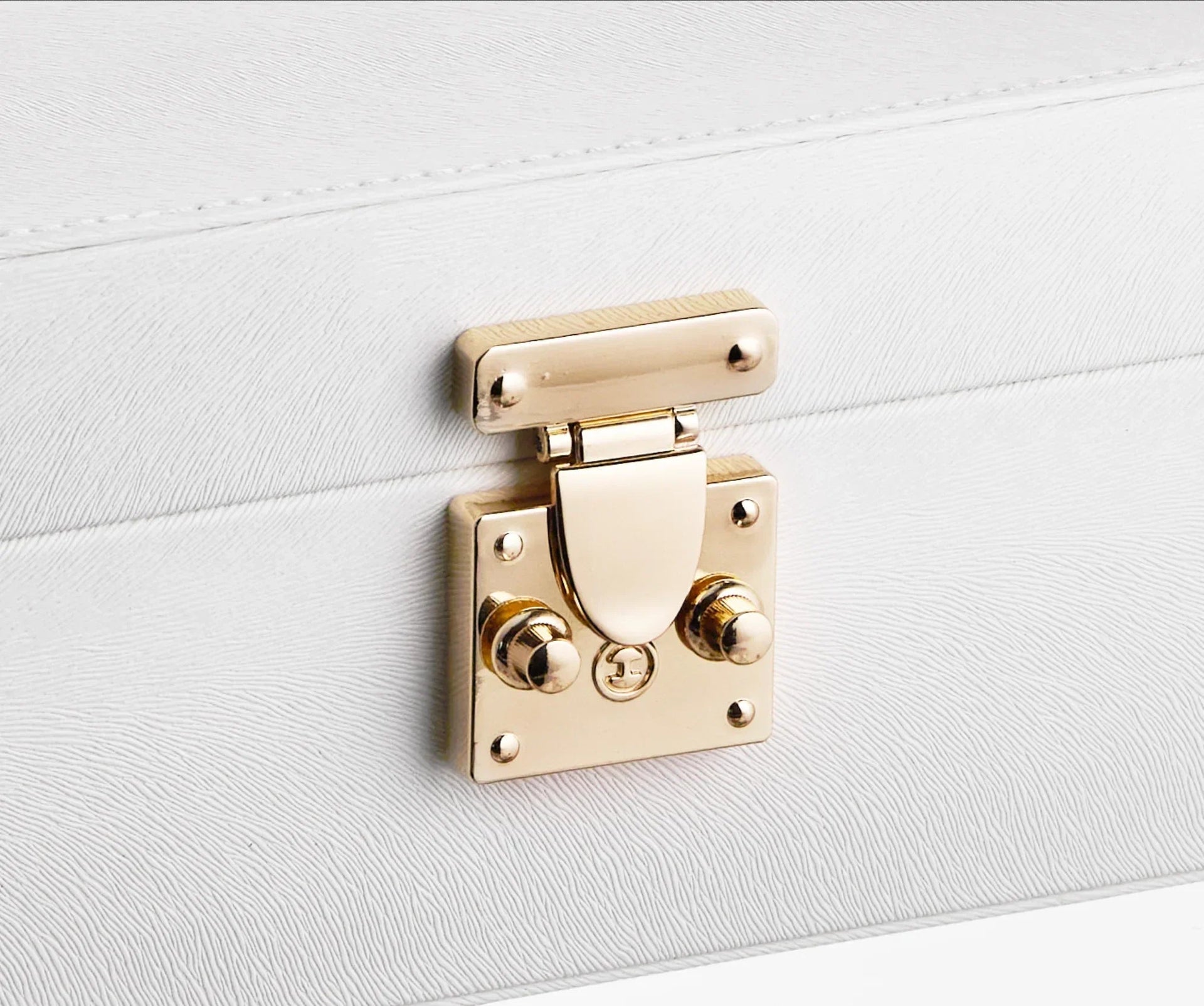 Customizable Trio of Gold, Silver or Platinum 7