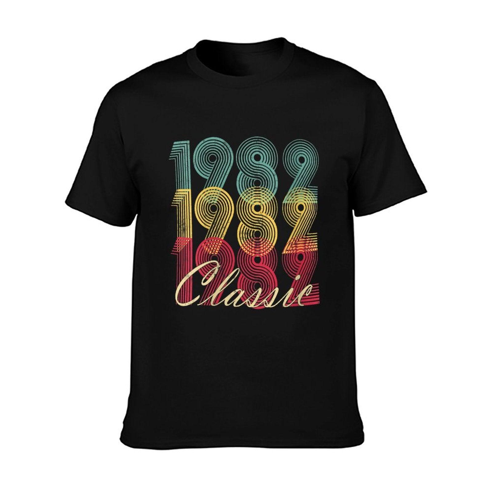 Womens Vintage 1982 40th Birthday Gift Retro 40 Years Old  Trendy Pattern T-Shirt