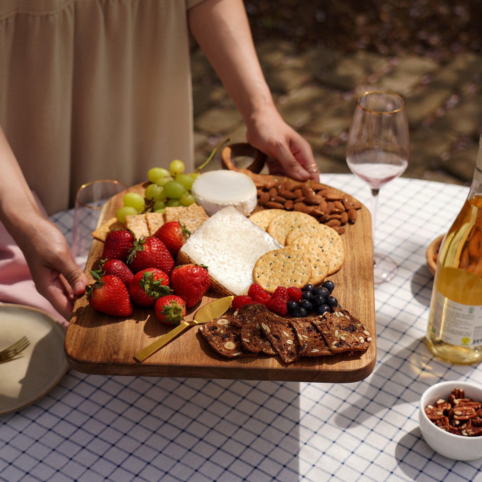 Large Acacia Serving Board