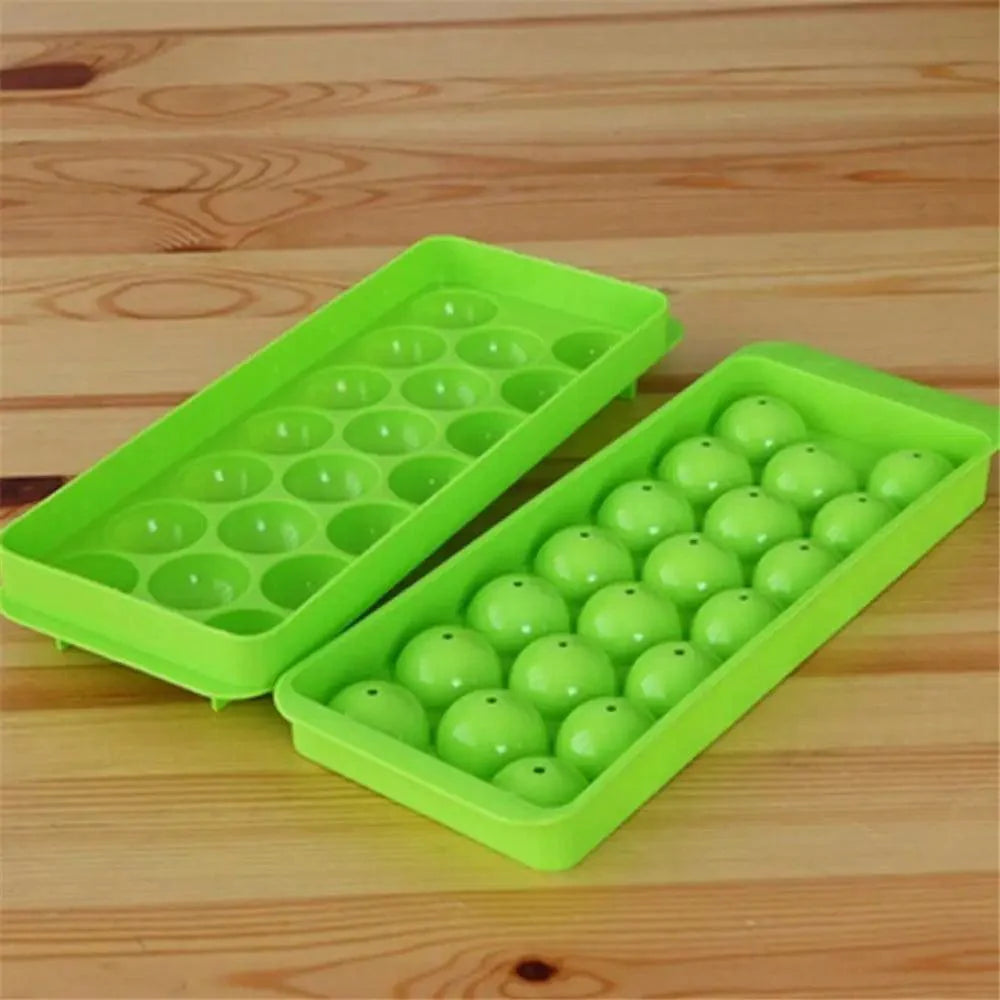 Amazing Plastic Molds Ice Tray 14 Grid 3D Round Ice Molds Home Bar Party Use Round Ball Ice Cube Makers Kitchen Ice Cream Moulds