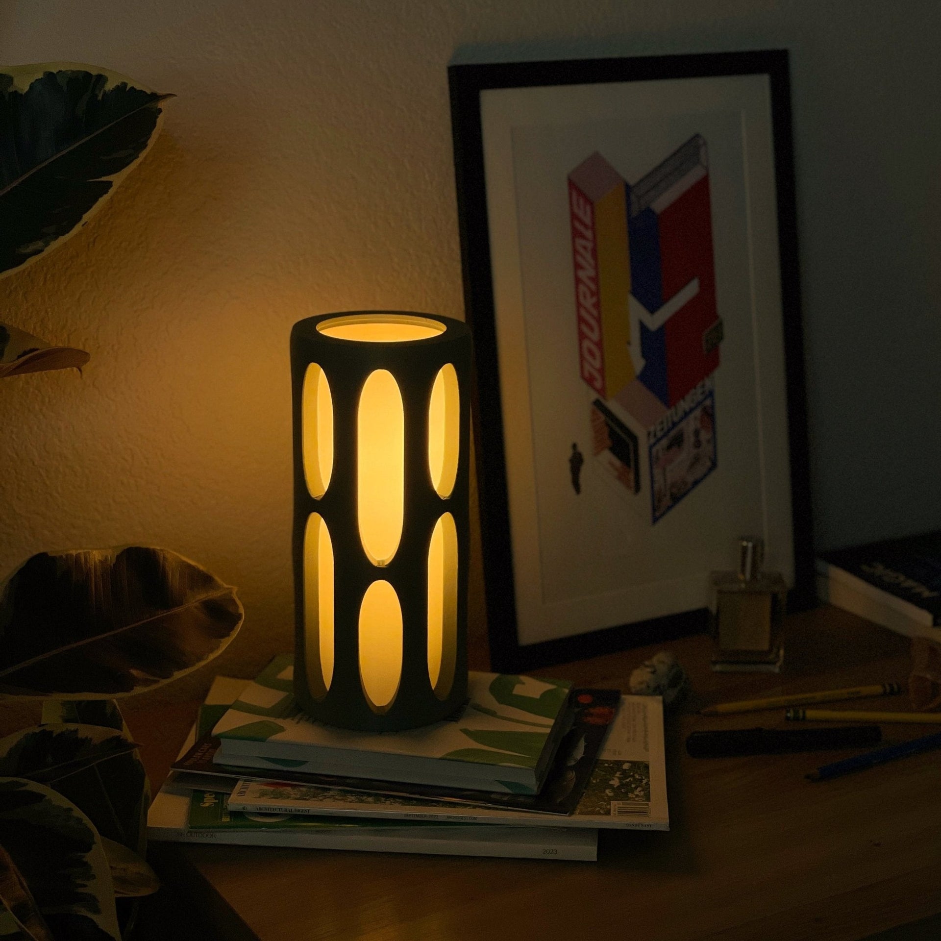 Amoeba Table Lamp - Olive Terra Labs